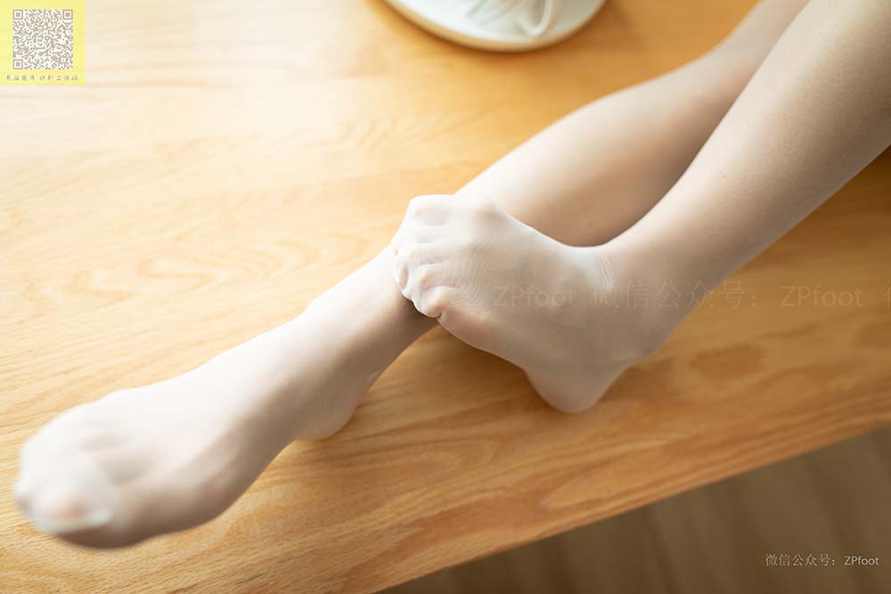 [LSS山茶摄影]NO.130 小雪丝袜正装 预览图 - 2