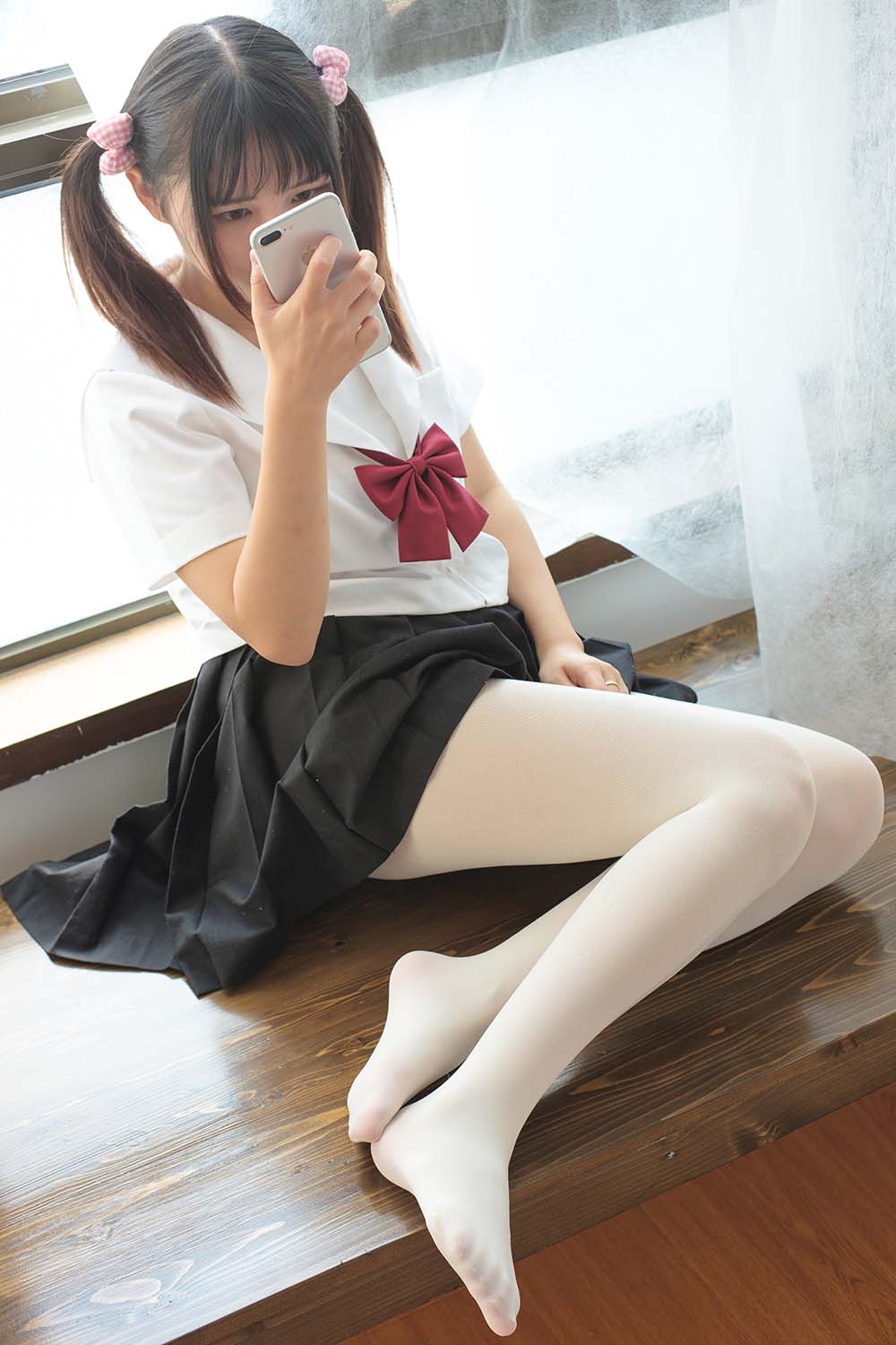 森萝财团写真 BETA-028 白丝美足学生妹 预览图 - 2