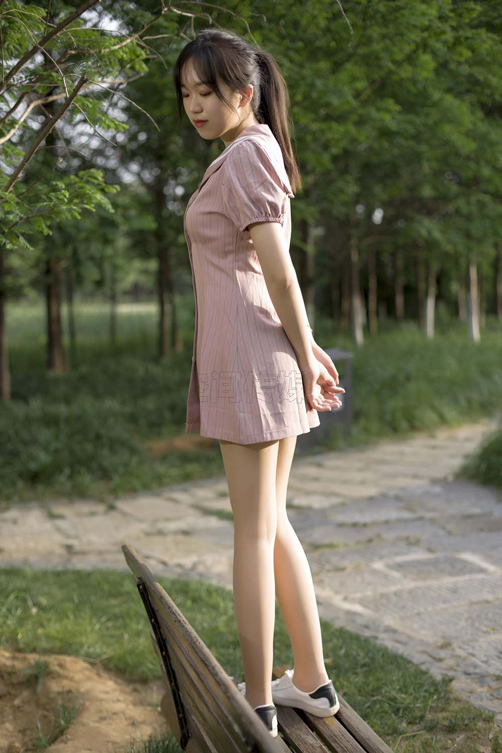 [SiHua丝话]SH124 子琦 山林间的嫩龄少女 预览图 - 2