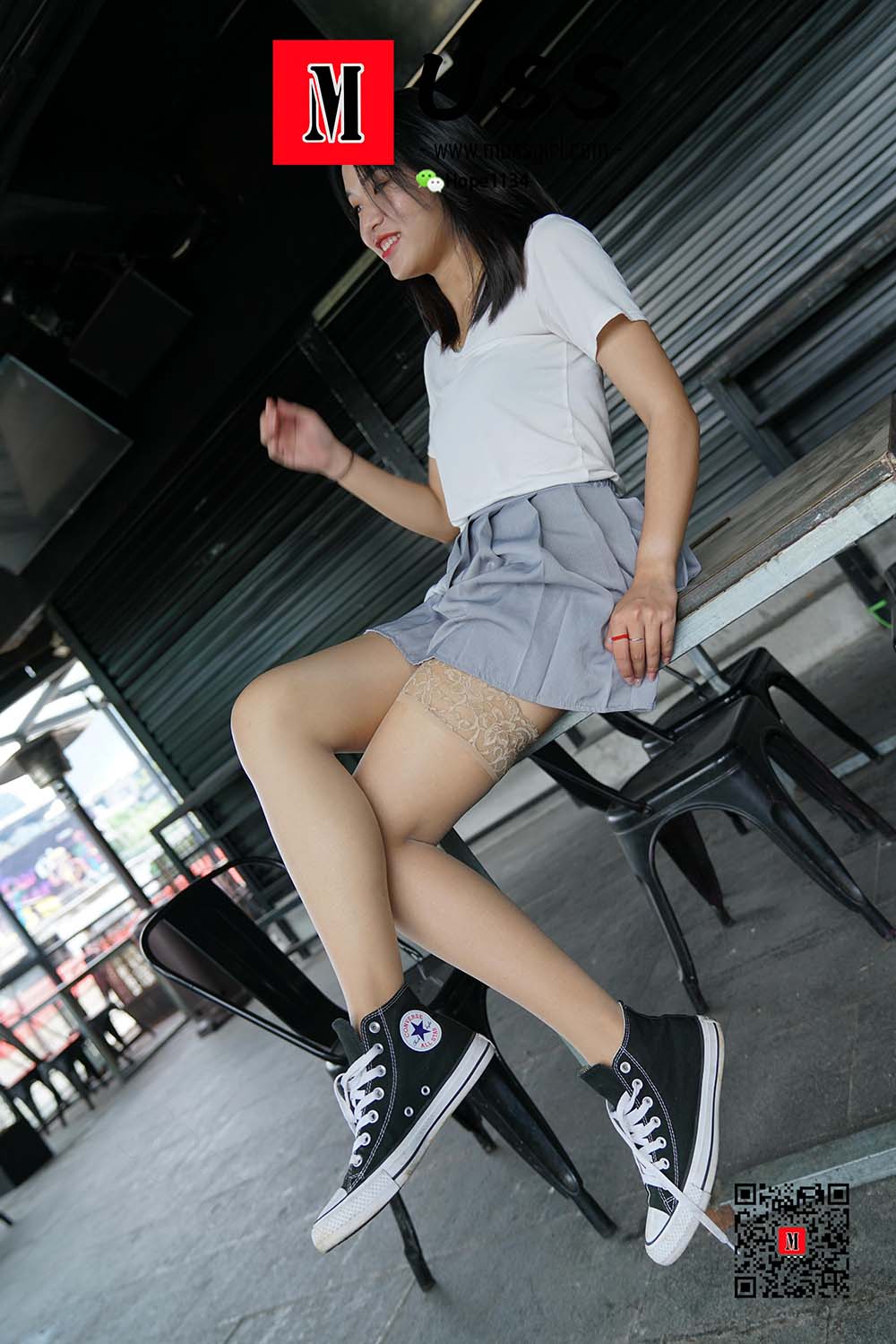 [MussGirl慕丝女郎]NO.010 陈老师长筒蕾丝与少女裙搭配的清纯性感 预览图 - 2