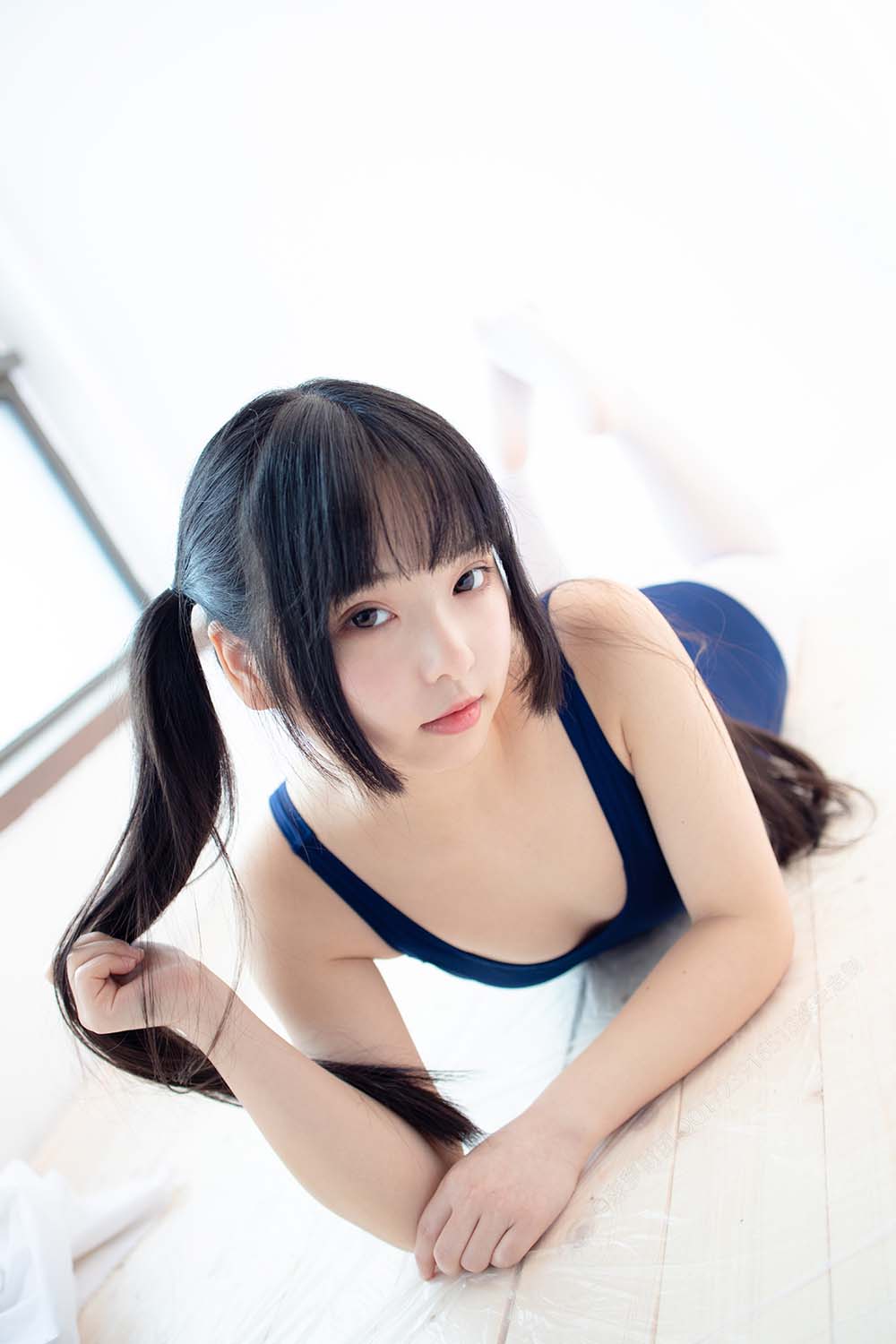 森萝财团写真 X-048 死库水束缚踩物50D白丝