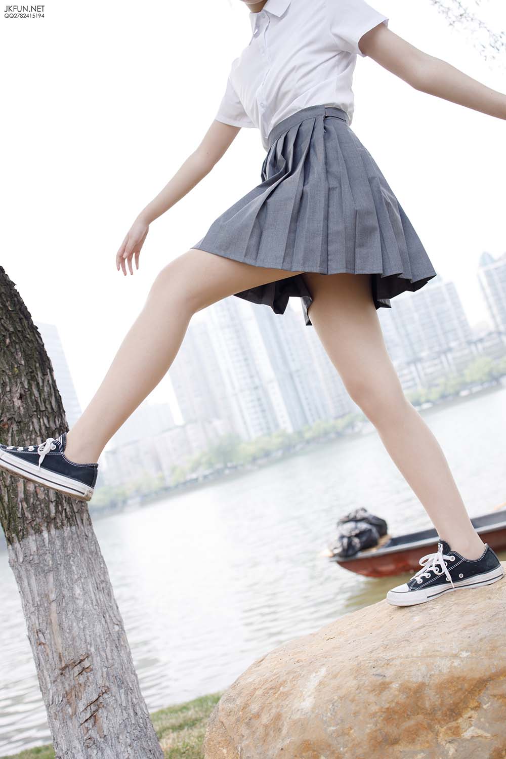 森萝财团写真 JKFUN-005 卉子 10D肉丝 预览图 - 2