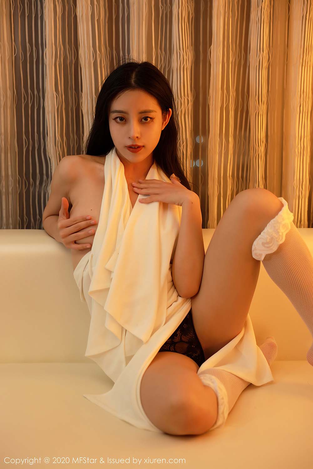 [MFStar模范学院]MF20200709VOL0343 2020.07.09 VOL.343 新人模特 riri617 预览图 - 2