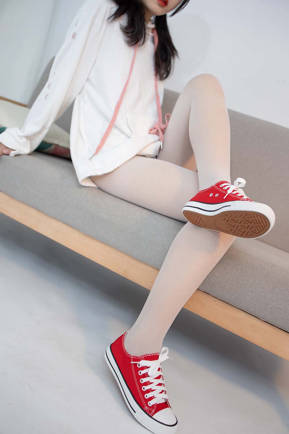 森萝财团写真 JKFUN-040《红色帆布鞋定制》13D白丝 小夜