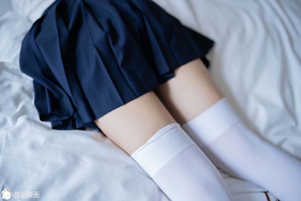 [兔玩映画]C20.004 短裙白丝 预览图 - 2