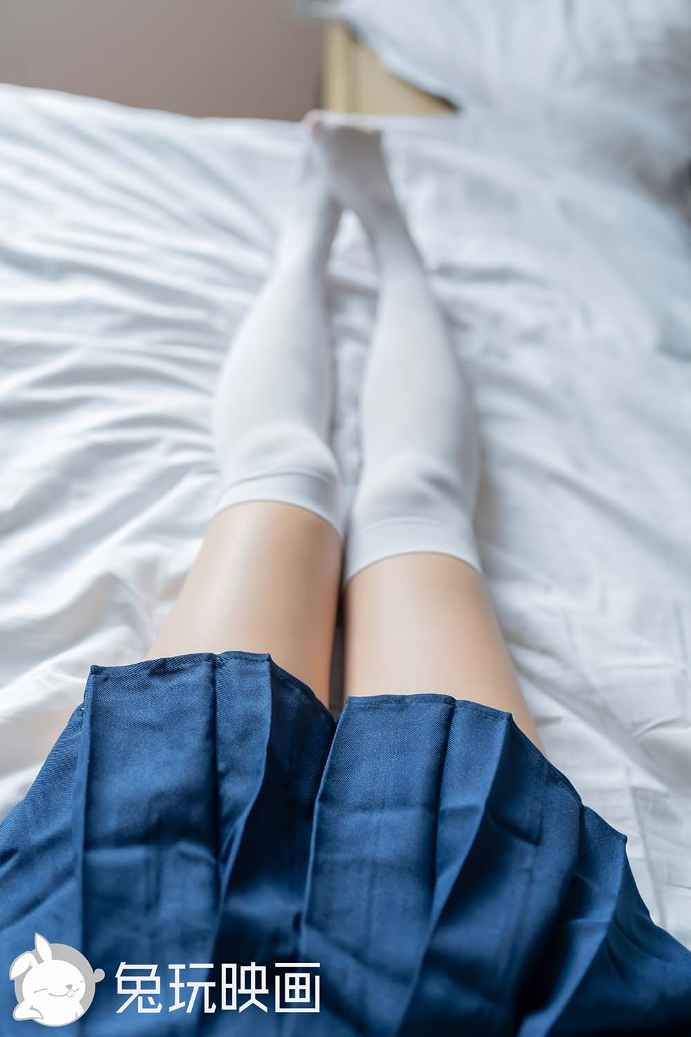[兔玩映画]C37.006 蓝调白丝 预览图 - 2