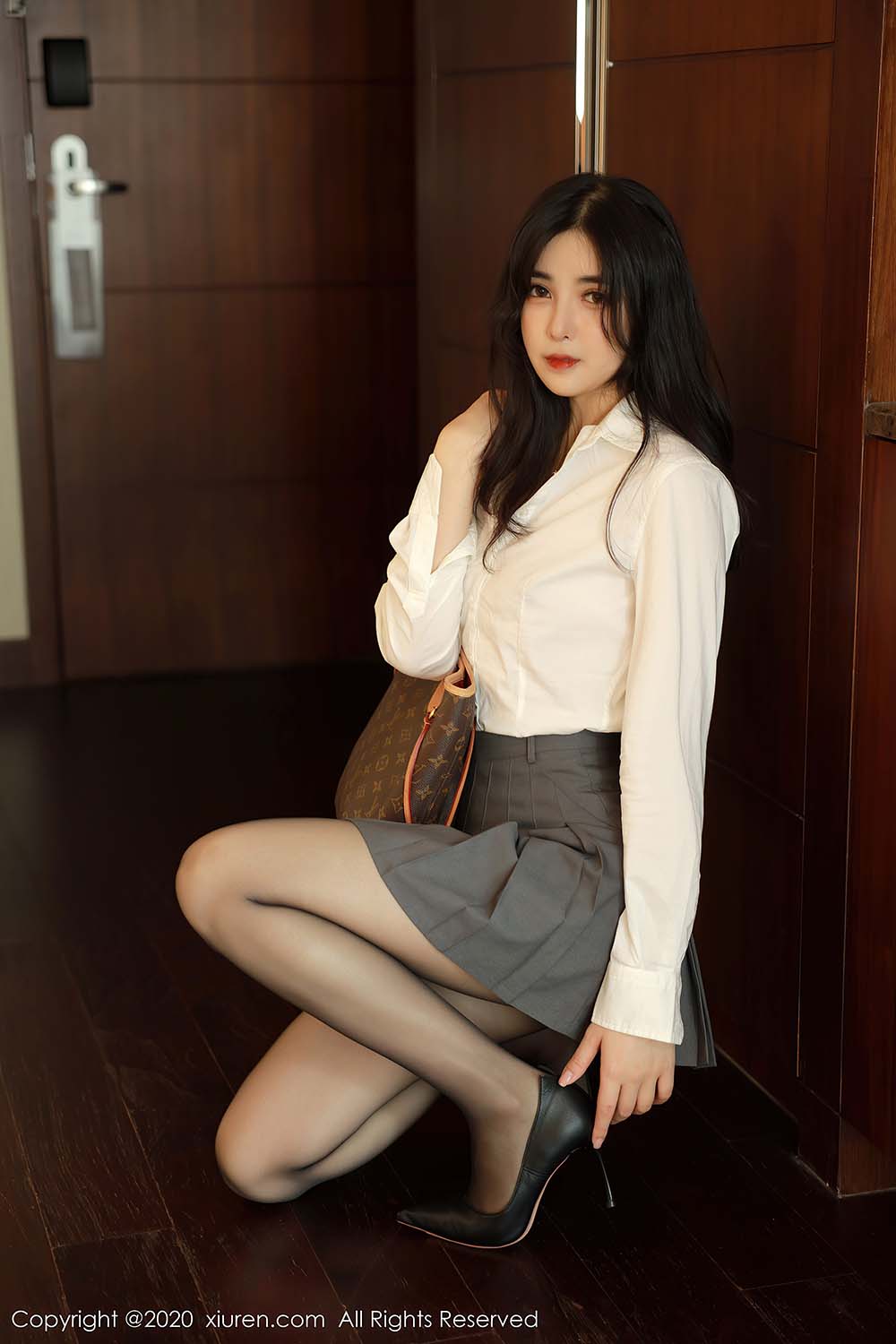 [Xiuren秀人网]XR20200715N02330 2020.07.15 NO.2330 韩静安 预览图 - 4