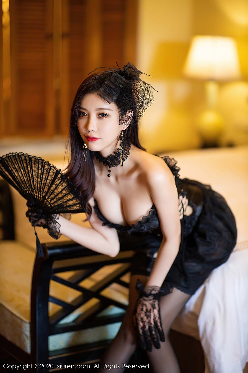 [Xiuren秀人网]XR20200803N02400 2020.08.03 NO.2400 黑色诱惑女神 杨晨晨sugar 预览图 - 3