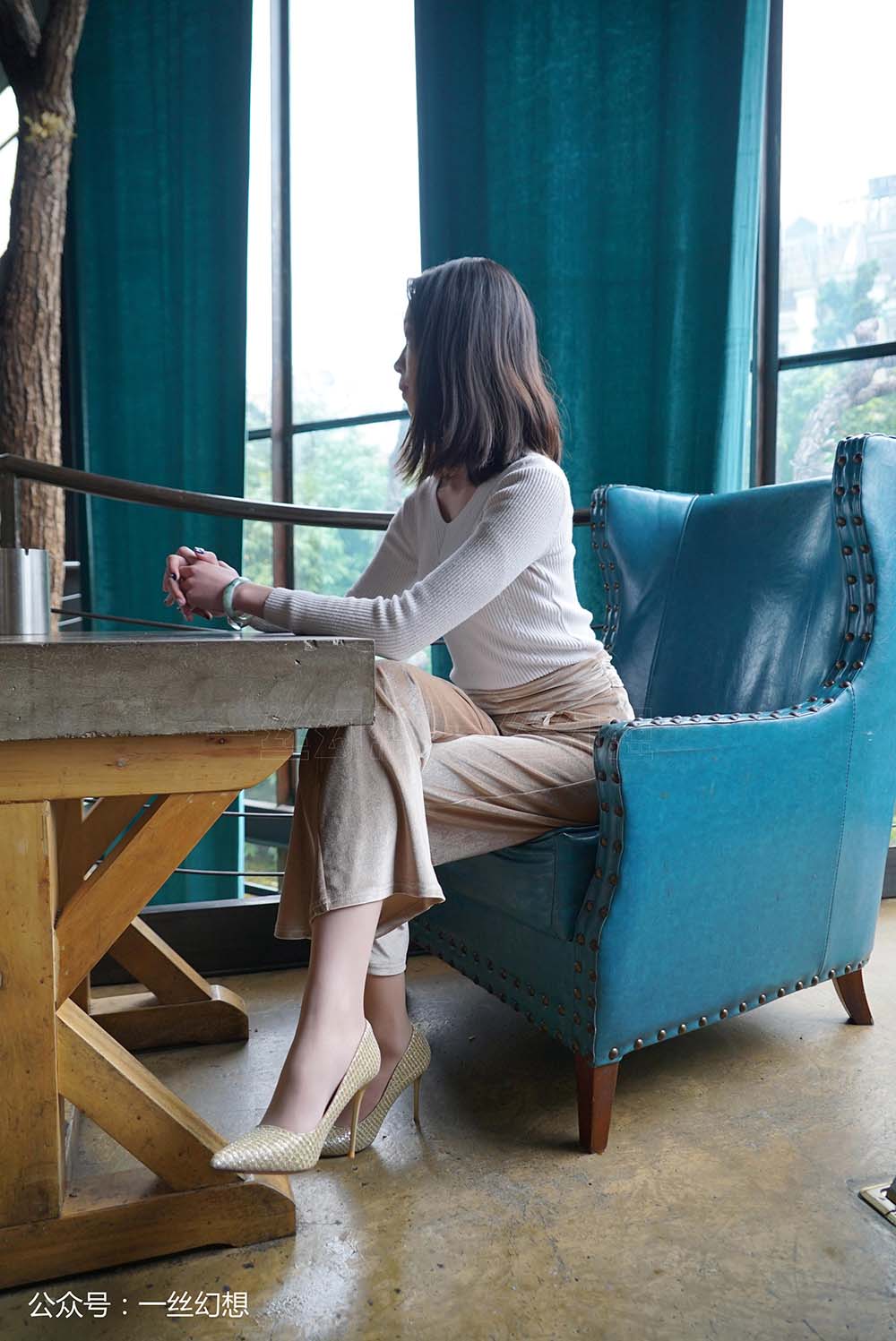 [高丝女子图鉴]袜小喵×一丝幻想 NZ042 茜茜