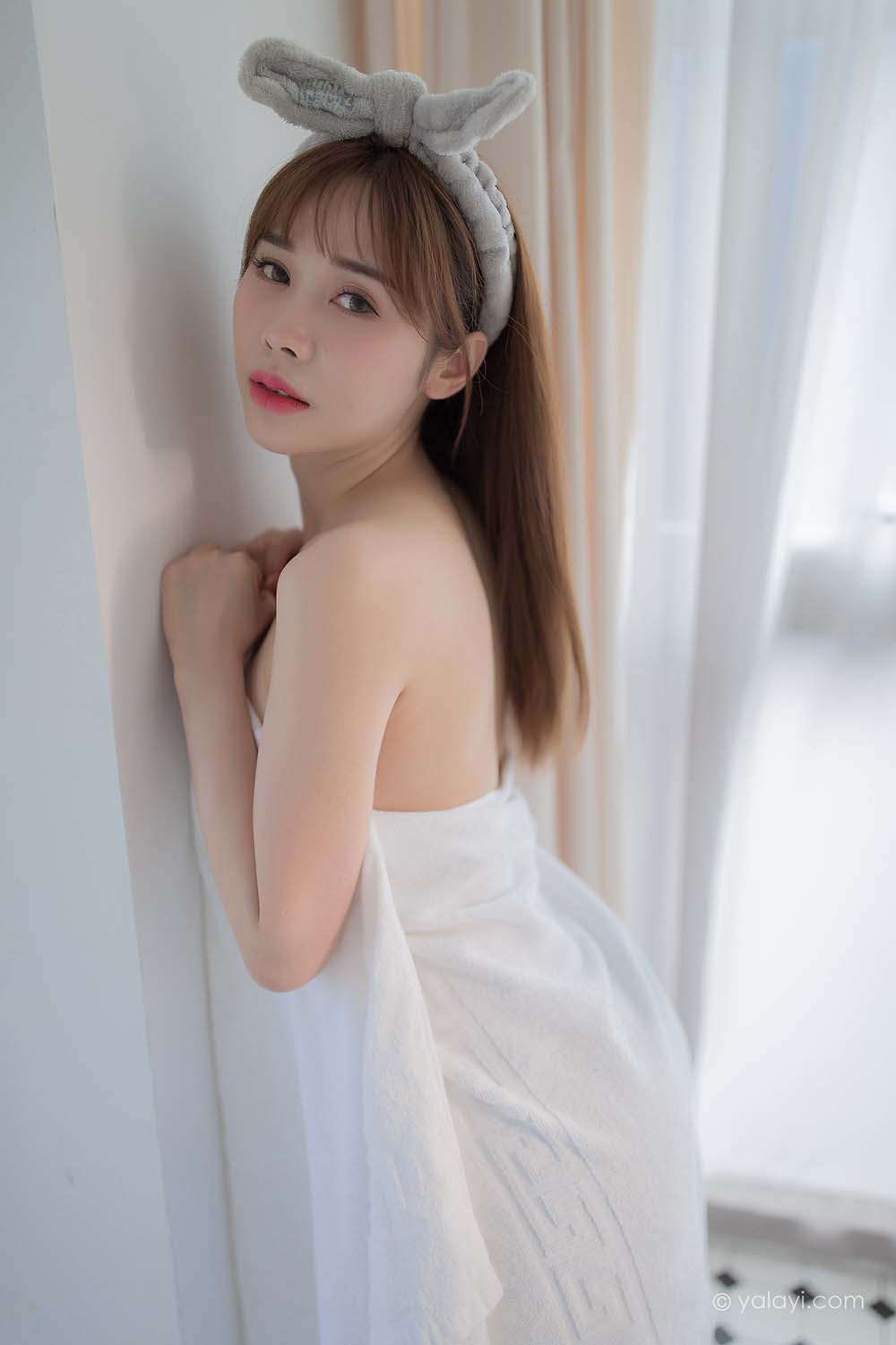 [YALAYI雅拉伊]2020.09.28 NO.708 虞艺《沐心》 预览图 - 2