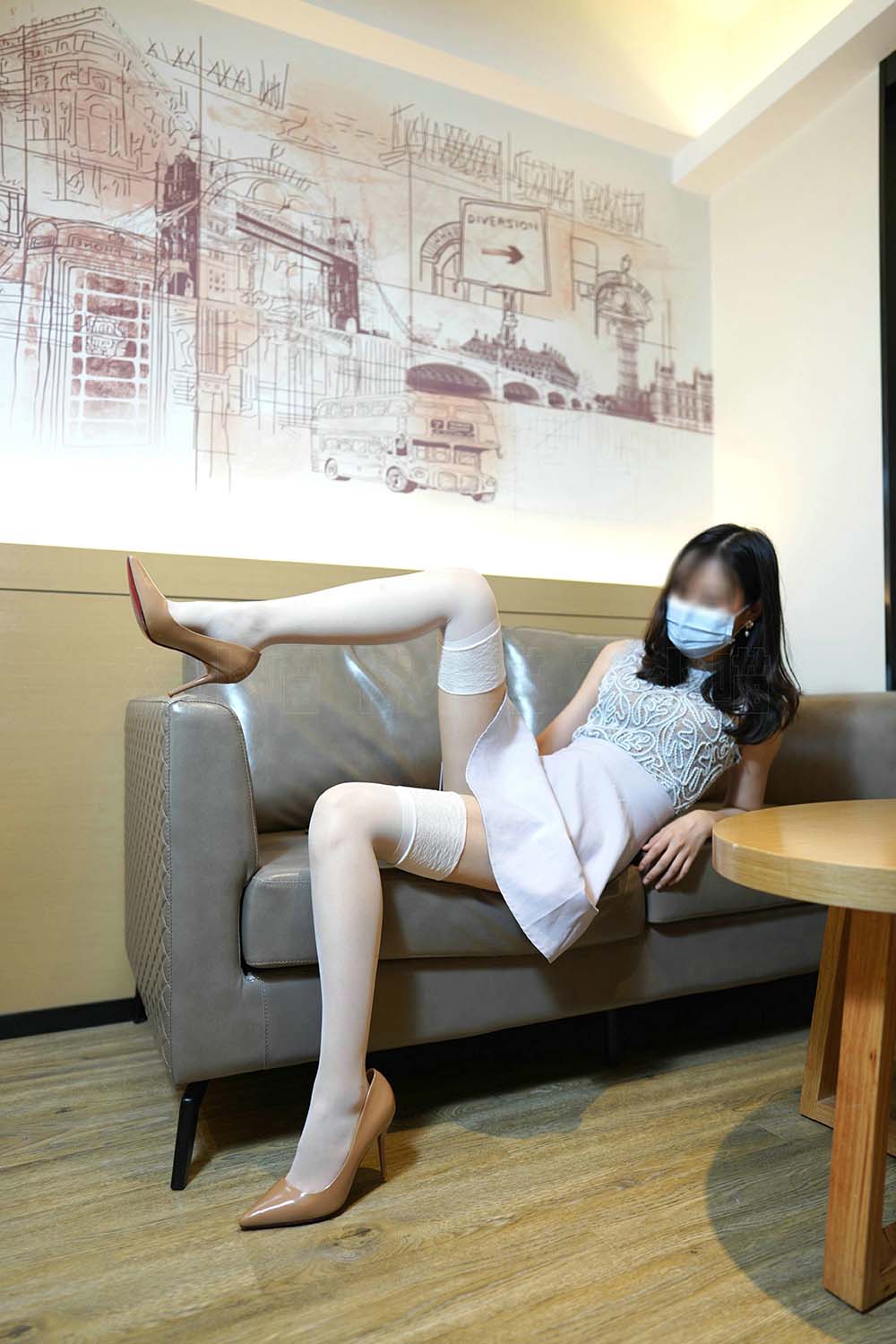 [KittyWawa袜小喵]KT241《穿上直筒袜》