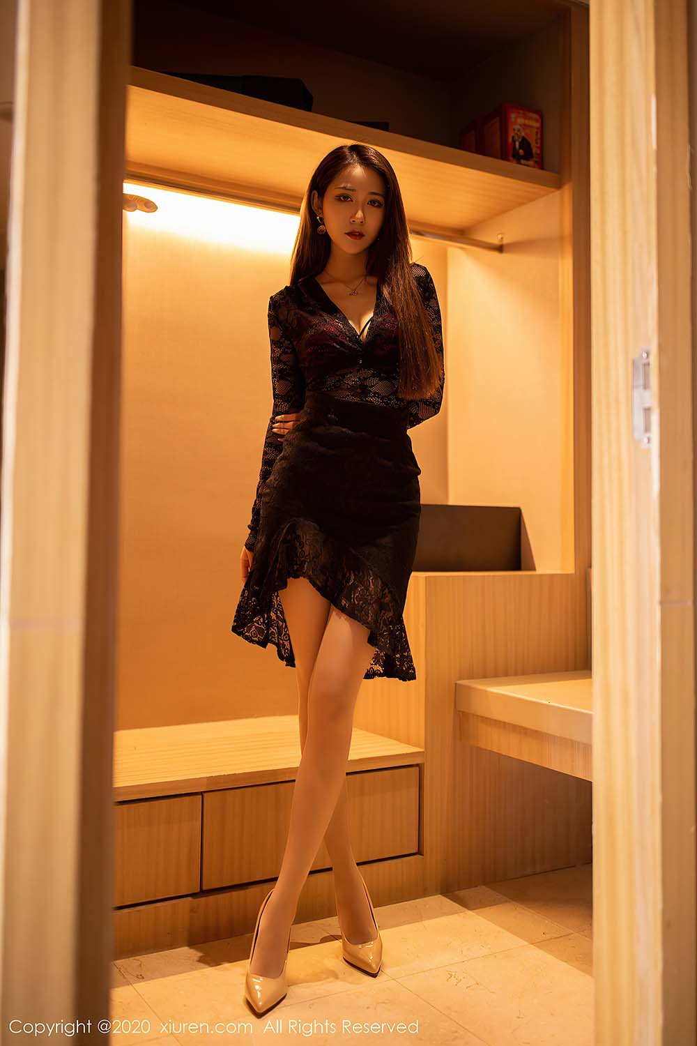 [Xiuren秀人网]XR20200918N02576 2020.09.18 NO.2576 周慕汐fairy 预览图 - 3