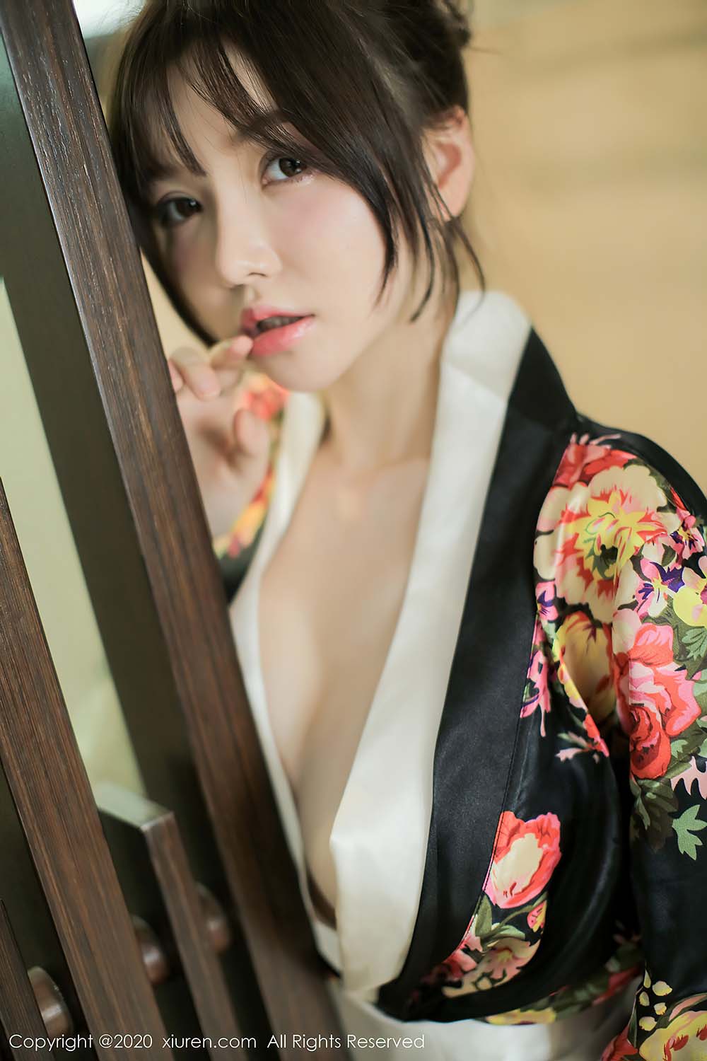 [Xiuren秀人网]XR20200921N02581 2020.09.21 NO.2581 糯美子Mini 预览图 - 5