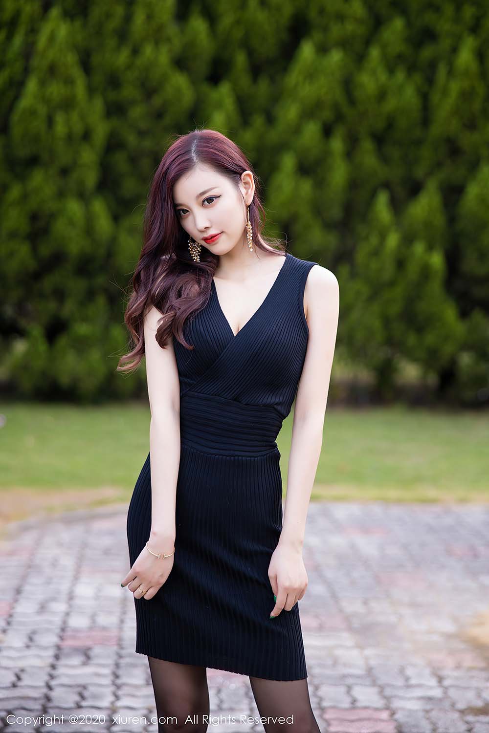 [Xiuren秀人网]XR20201013N02648 2020.10.13 NO.2648 杨晨晨sugar