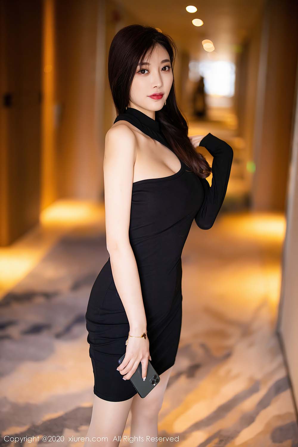 [Xiuren秀人网]XR20201103N02733 2020.11.03 NO.2733 杨晨晨sugar 预览图 - 3