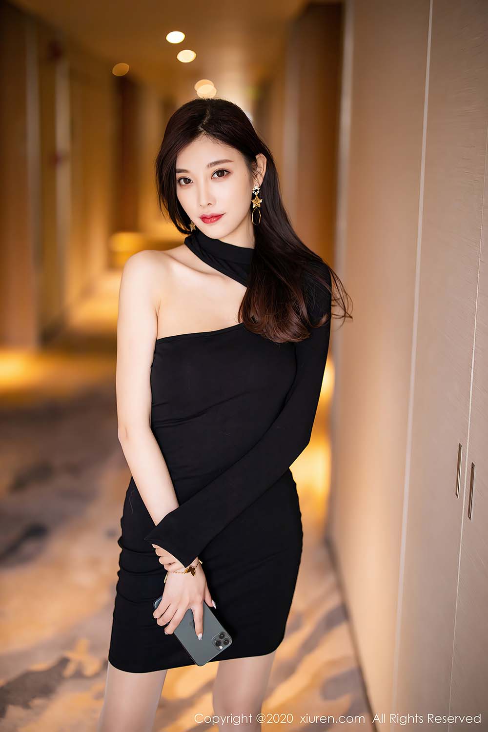 [Xiuren秀人网]XR20201103N02733 2020.11.03 NO.2733 杨晨晨sugar 预览图 - 4