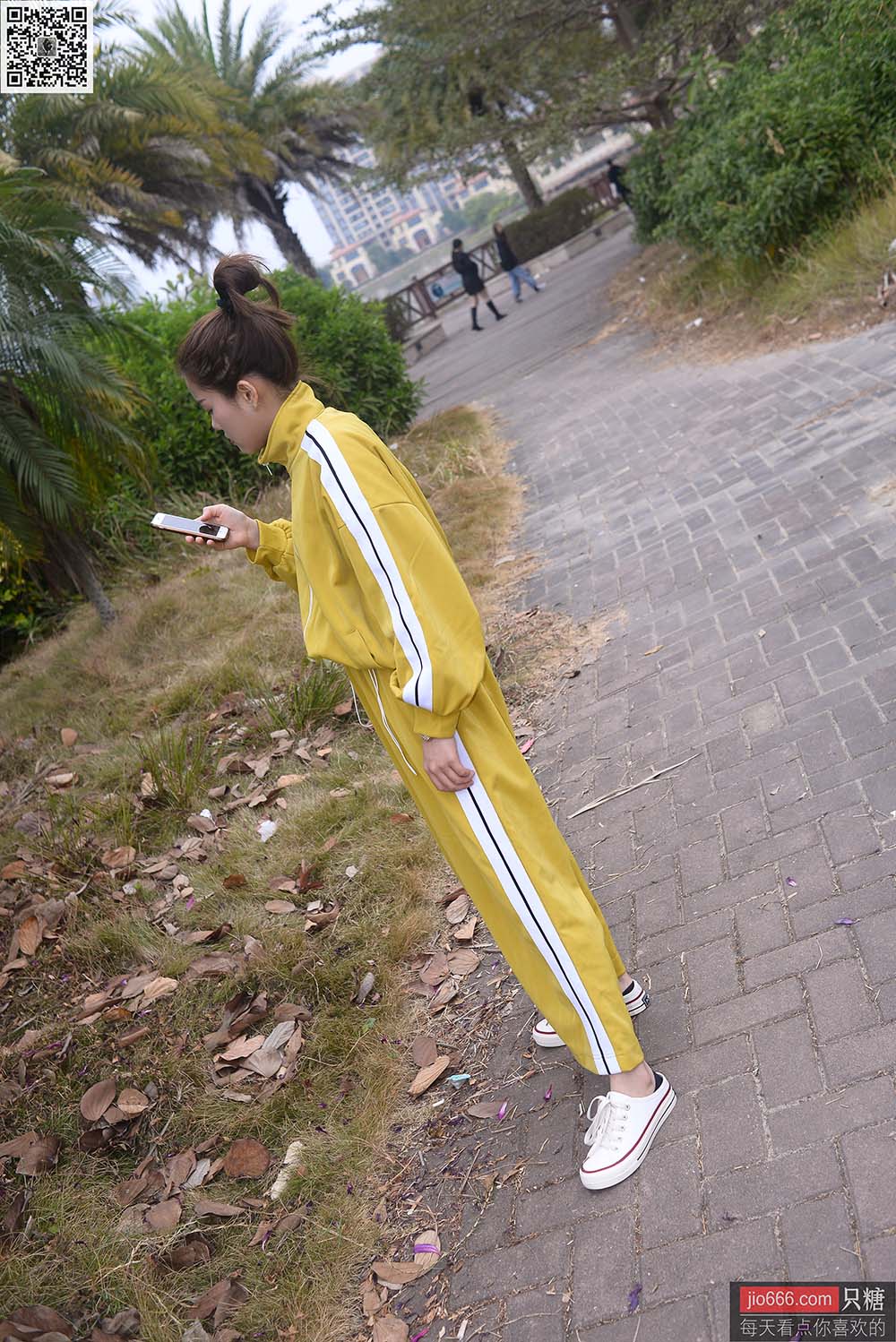 [只糖棉袜]NO.152 阿雅 内心装满开心的童话