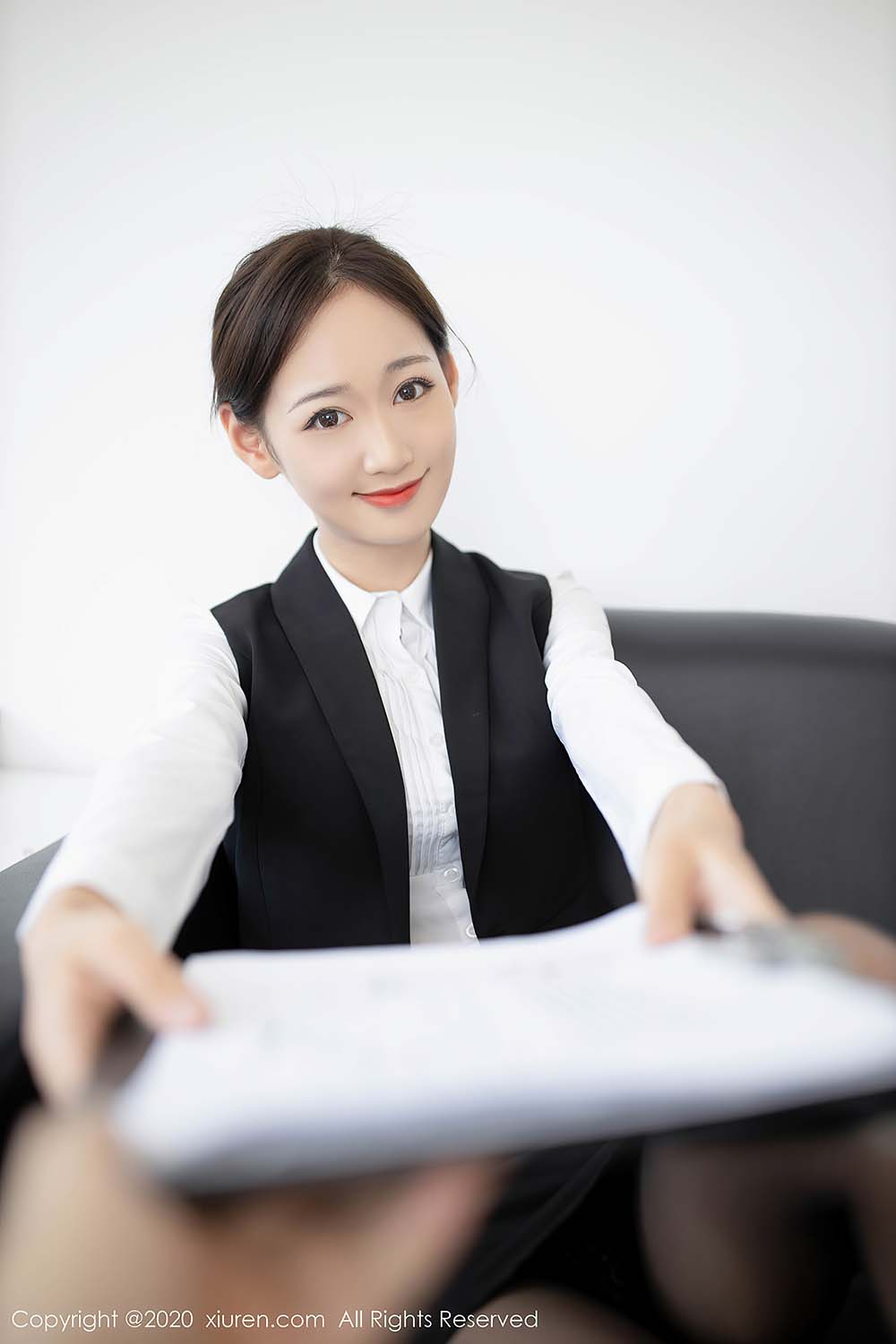 [Xiuren秀人网]XR20201117N02795 2020.11.17 NO.2795 唐安琪 预览图 - 3