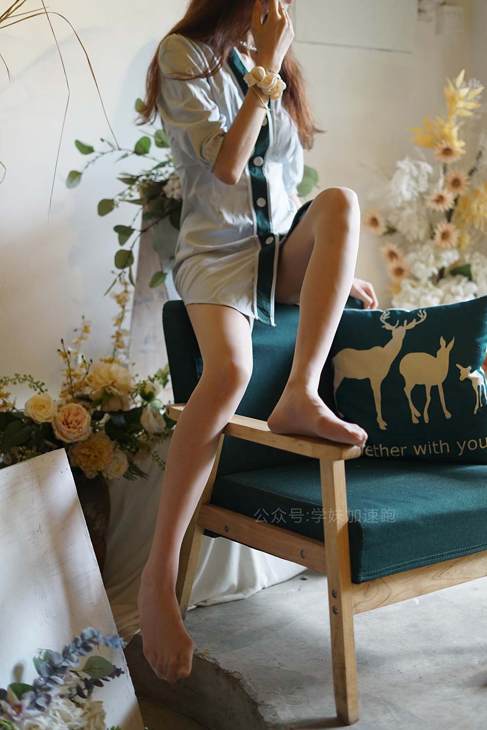 [学妹加速跑]XM043《清清凉凉，丝袜走起-盘盘》 预览图 - 2