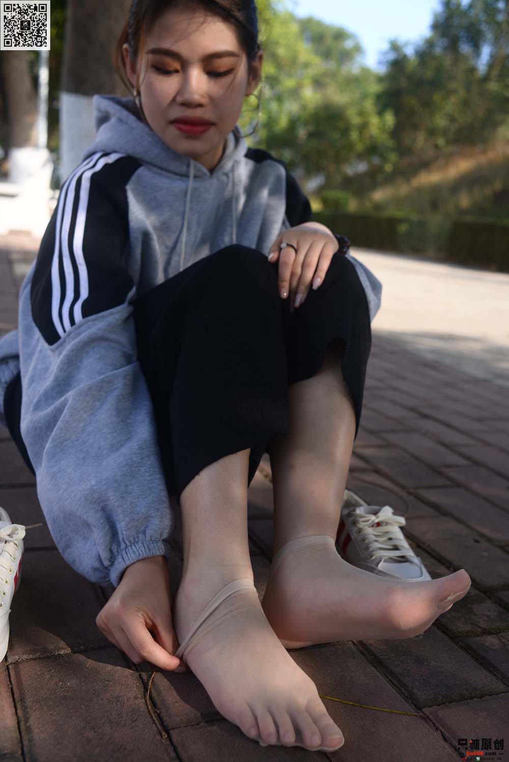 [只糖棉袜]NO.186 苏瑶 檐上落下的星 预览图 - 2