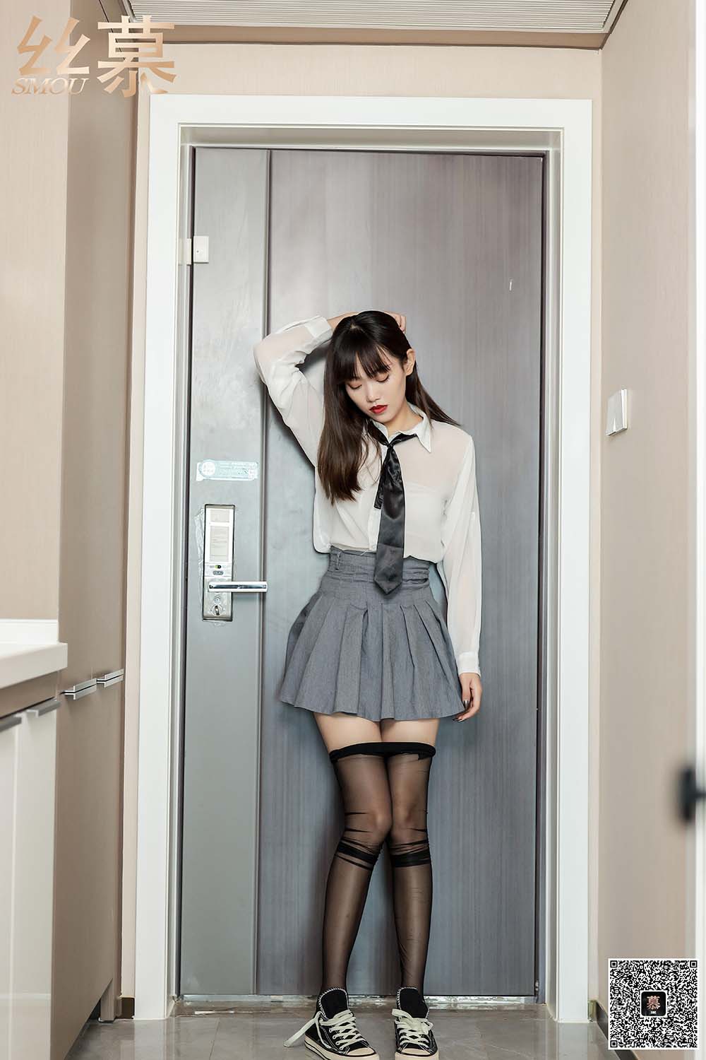 [丝慕GIRL]特写集 TX072 颖儿《酷酷学姐》 预览图 - 2