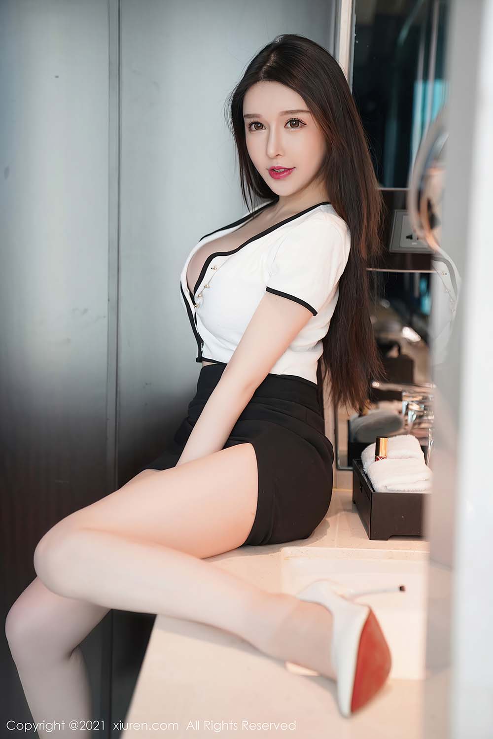 [Xiuren秀人网]2021.01.20 NO.3023 玉兔miki 预览图 - 4