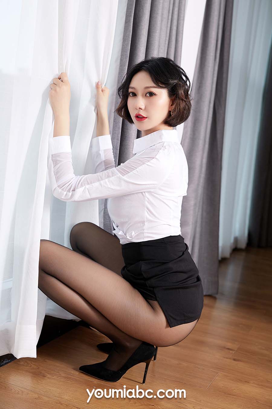 [YouMi尤蜜]2019.08.21 上瘾上司 艺轩 预览图 - 2