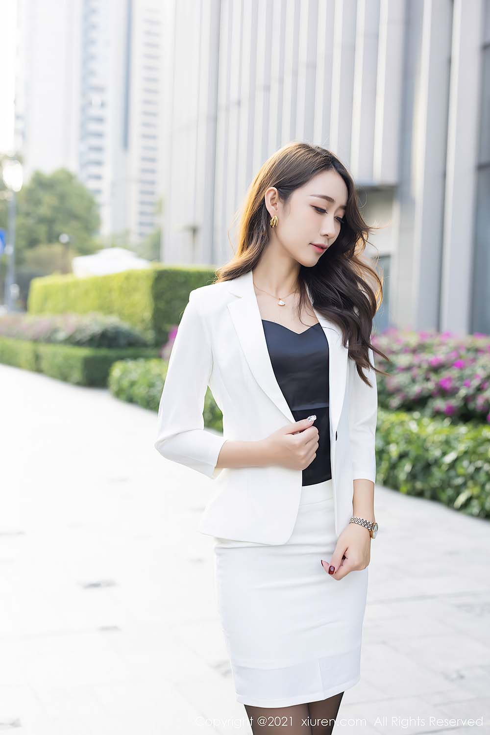 [Xiuren秀人网]2021.03.25 NO.3242 萌白酱 预览图 - 4