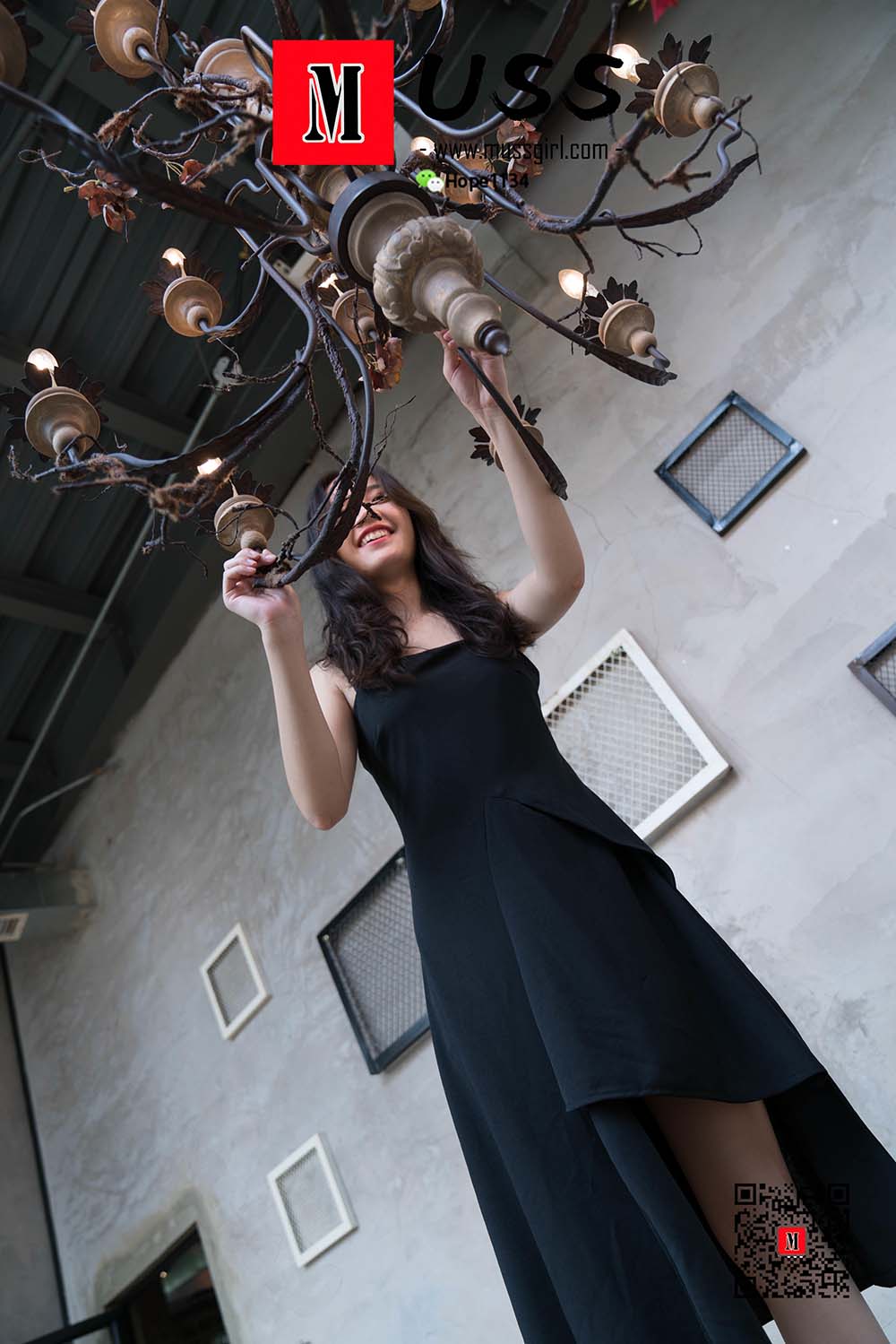 [MussGirl慕丝女郎]NO.057 双浪莎女薄款连裤袜 预览图 - 2