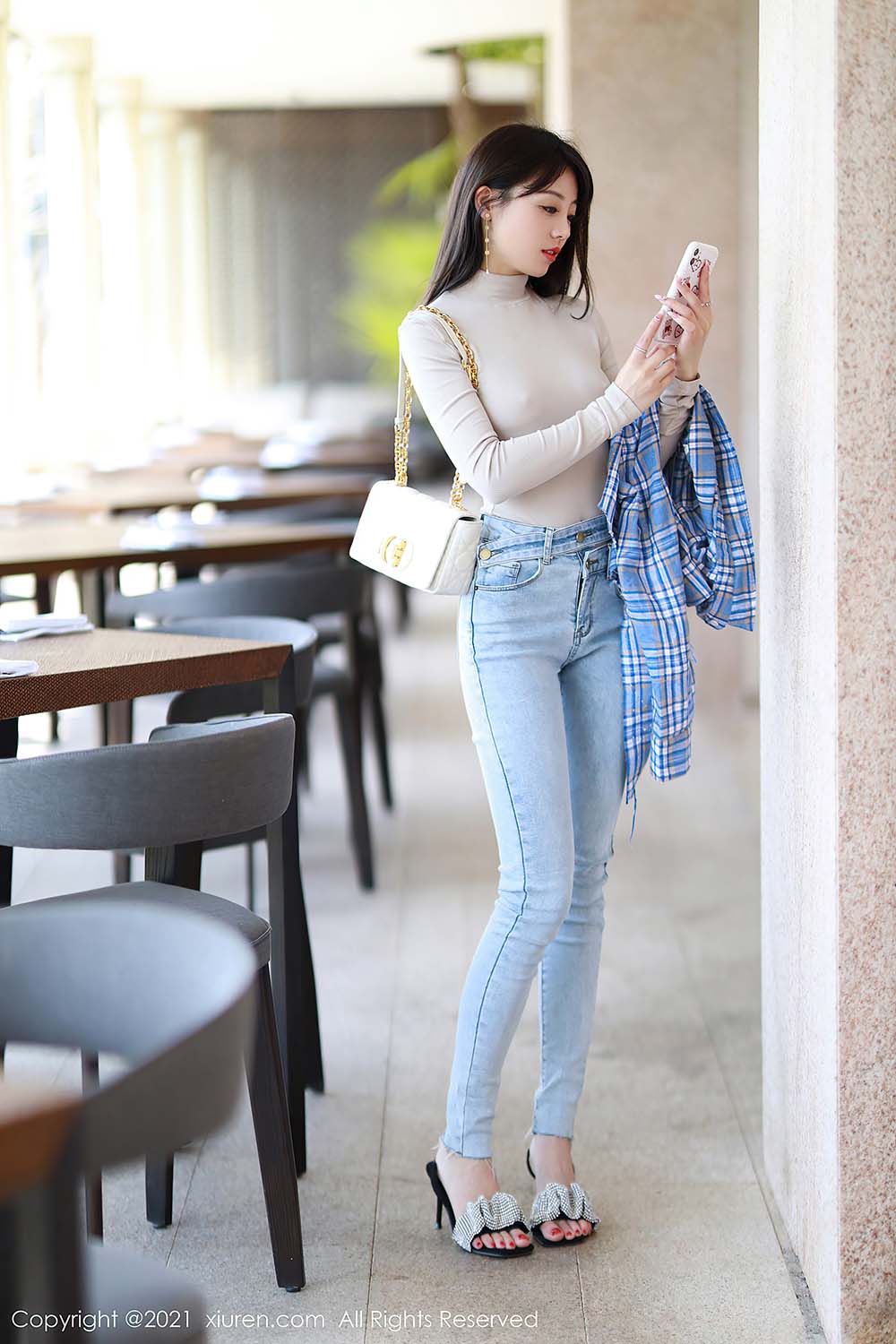 [Xiuren秀人网]2021.04.30 NO.3369 佘贝拉bella 预览图 - 4