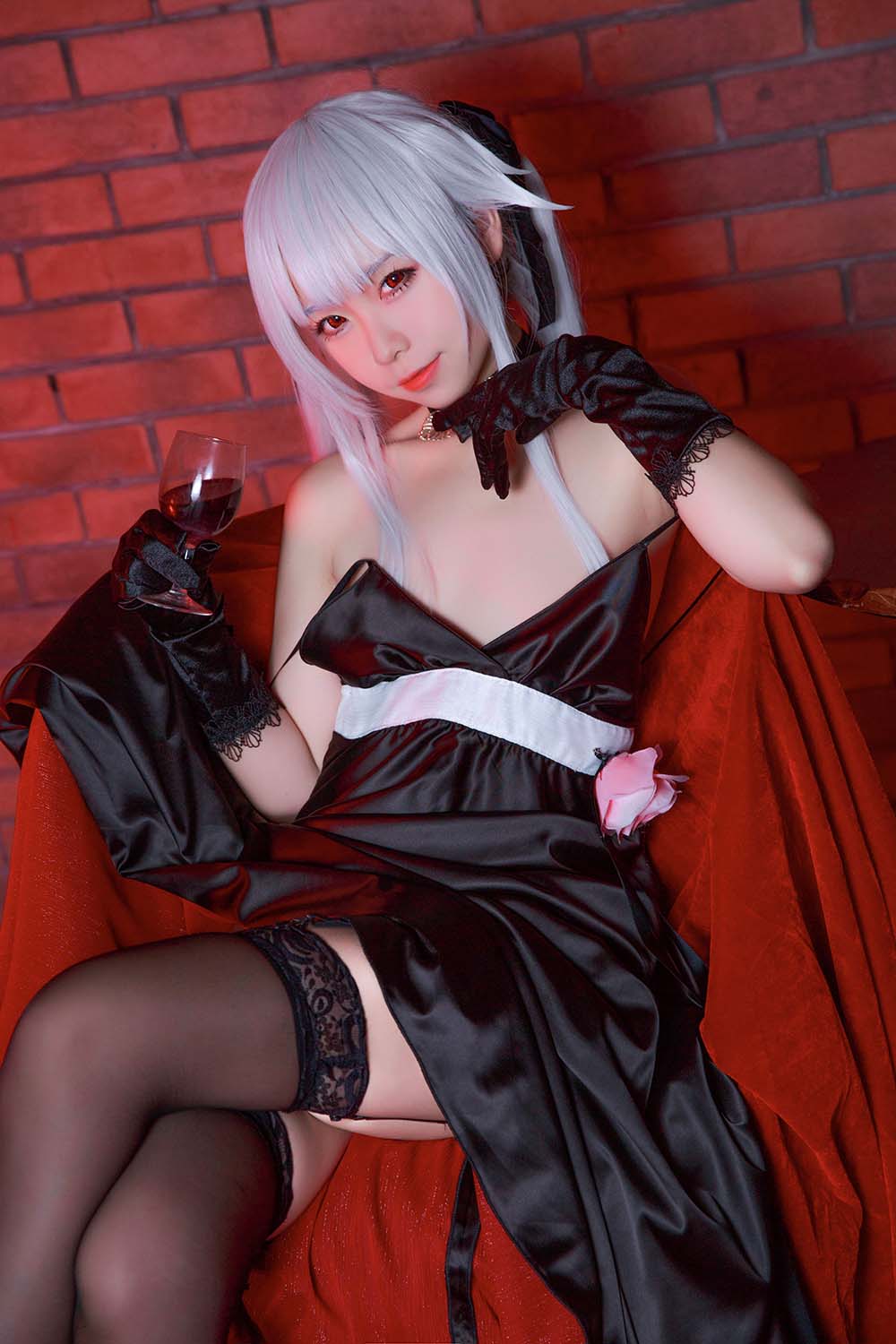 G44不会受伤 – 雾枝黑裙礼服