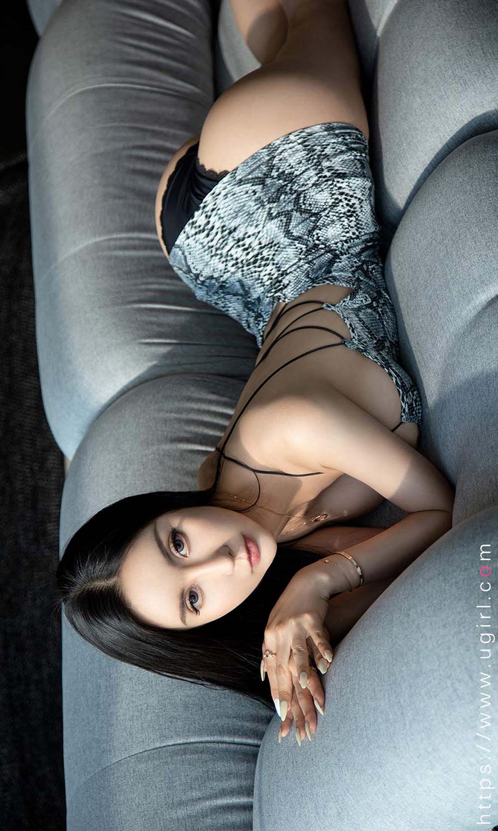 [爱尤物]2021 NO.2127 桃子 蜜桃姐姐 预览图 - 4