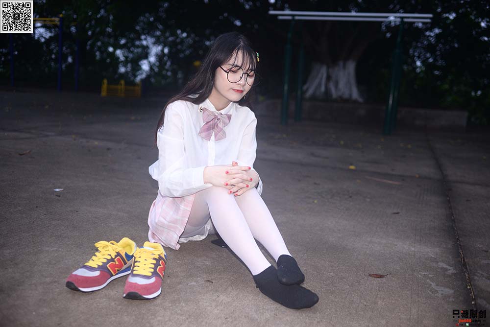 [只糖原创]定制002 优米 糟糕又被生活叫醒 预览图 - 2