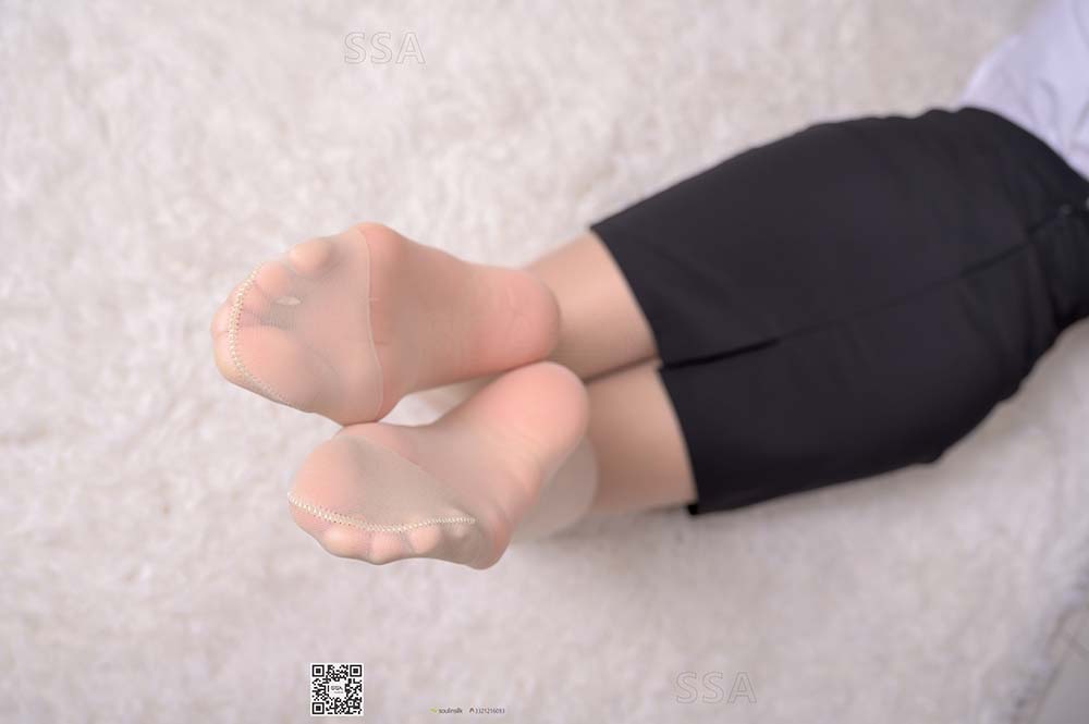 [SSA丝社]超清写真 NO.153 梦梦 经典职业装肉丝穿搭示范 预览图 - 2