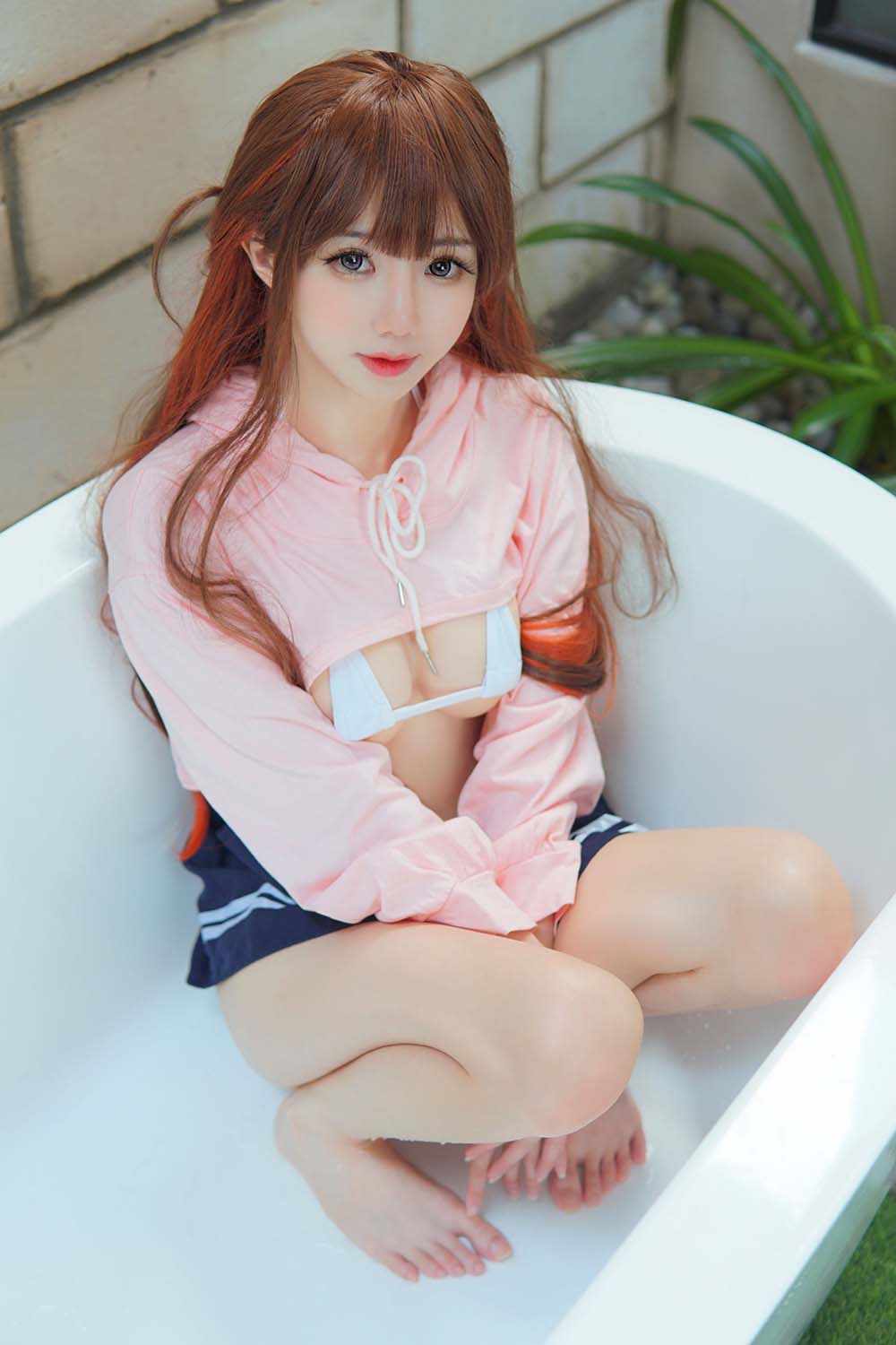 Sally Dorasnow – Chizuru  Kanojo, Okarishimasu