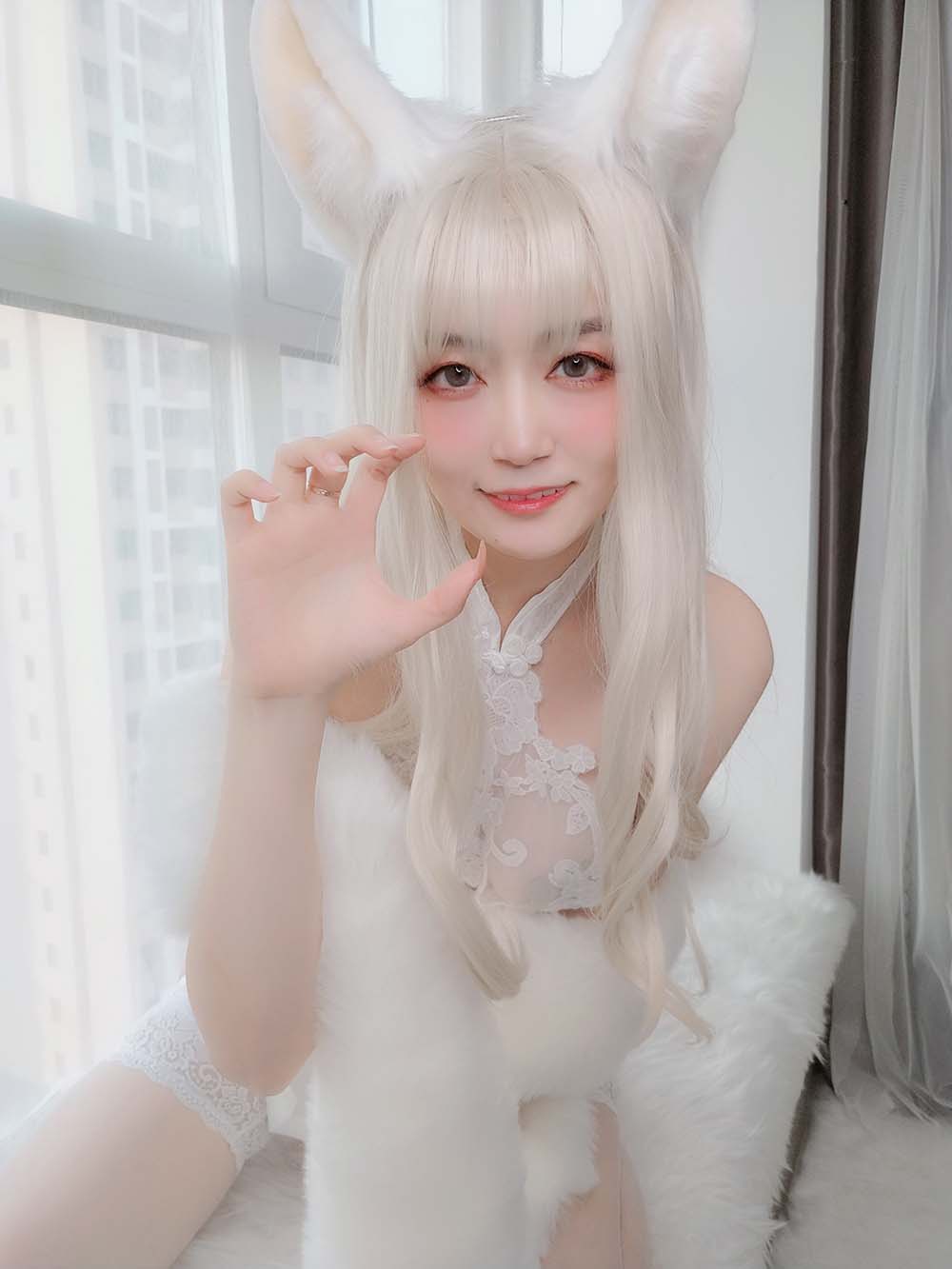 白银 – 白兔 预览图 - 2