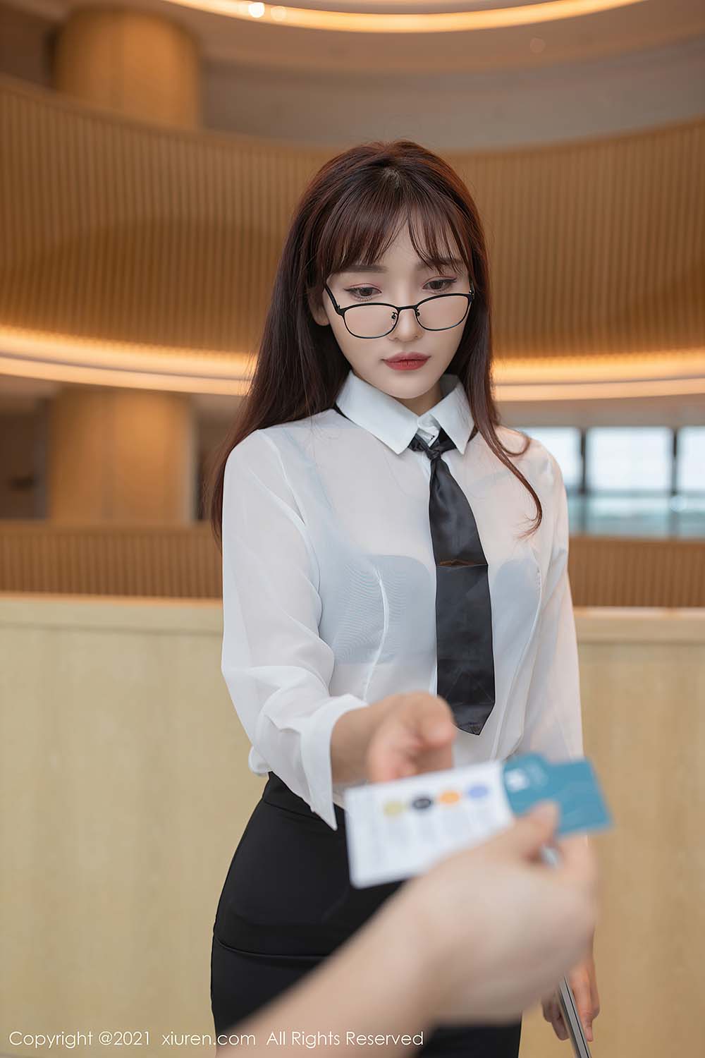 [Xiuren秀人网]2021.07.22 NO.3705 陆萱萱 预览图 - 2