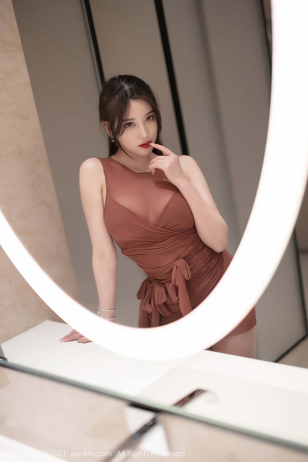 [Xiuren秀人网]2021.08.03 NO.3751 杨晨晨Yome 预览图 - 3