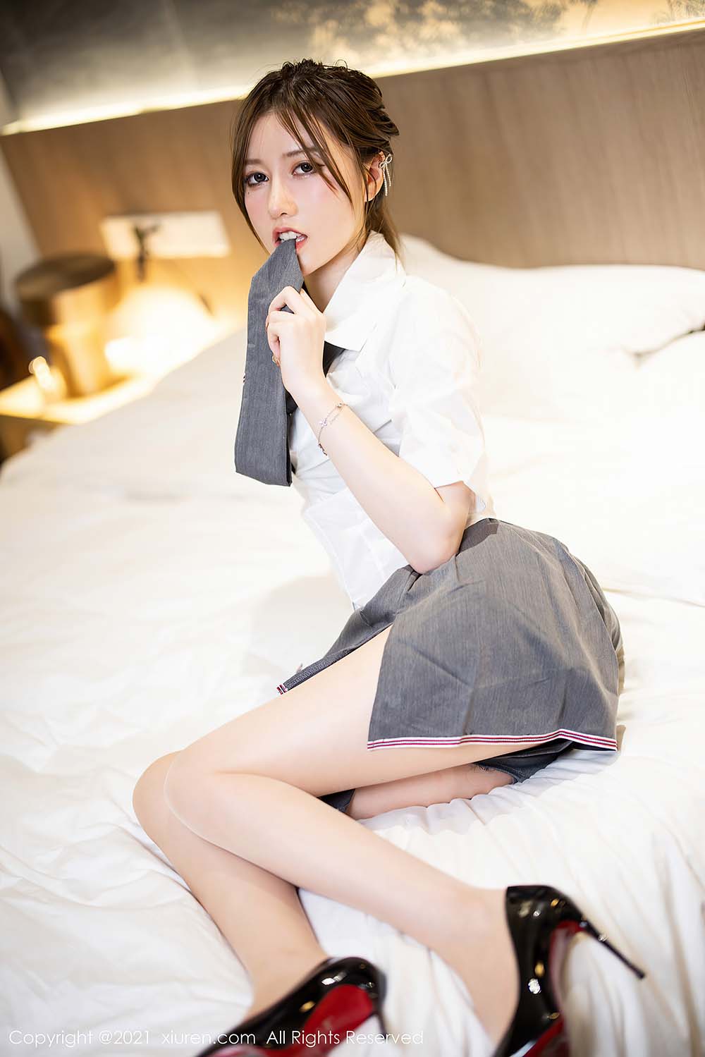 [Xiuren秀人网]2021.09.01 NO.3882 美桃酱 预览图 - 4