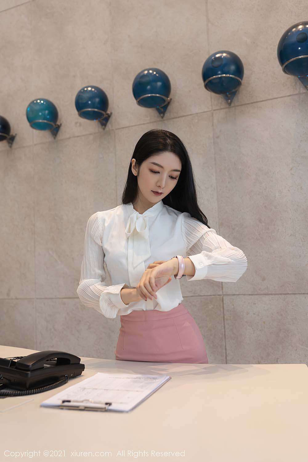 [Xiuren秀人网]2021.09.17 NO.3966 Angela00 预览图 - 3