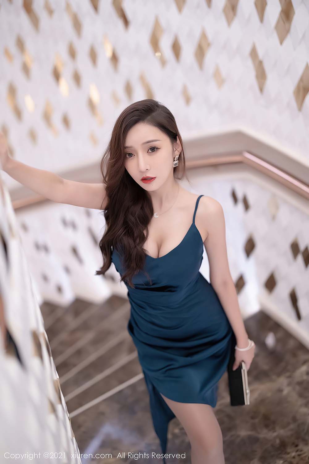 [Xiuren秀人网]2021.09.23 NO.3986 王馨瑶yanni 预览图 - 4