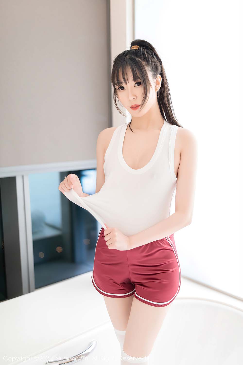 [Xiuren秀人网]2021.10.08 NO.4030 小波多 预览图 - 2