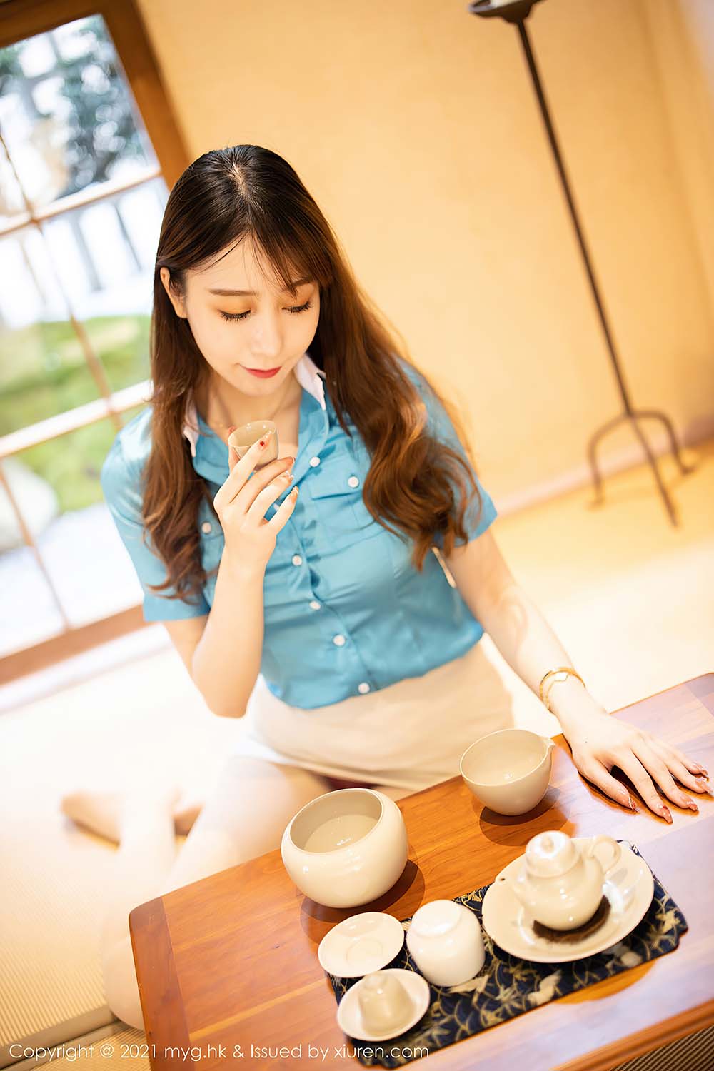 [MyGirl美媛馆]2021.10.20 VOL.607 极致丝袜美腿丰满身姿婀娜动人 水水er 预览图 - 2