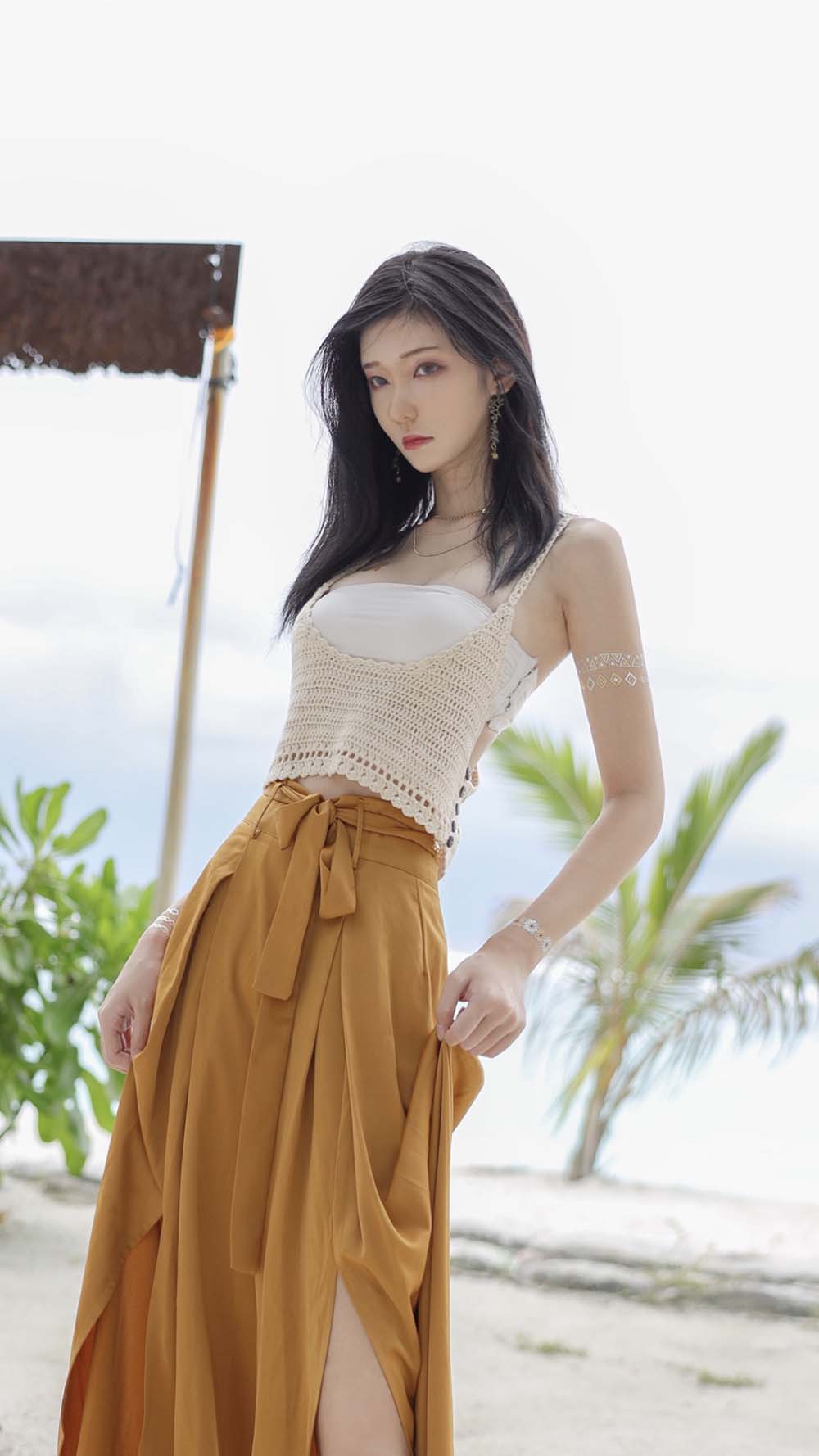 南桃Momoko – 黄裤 预览图 - 2