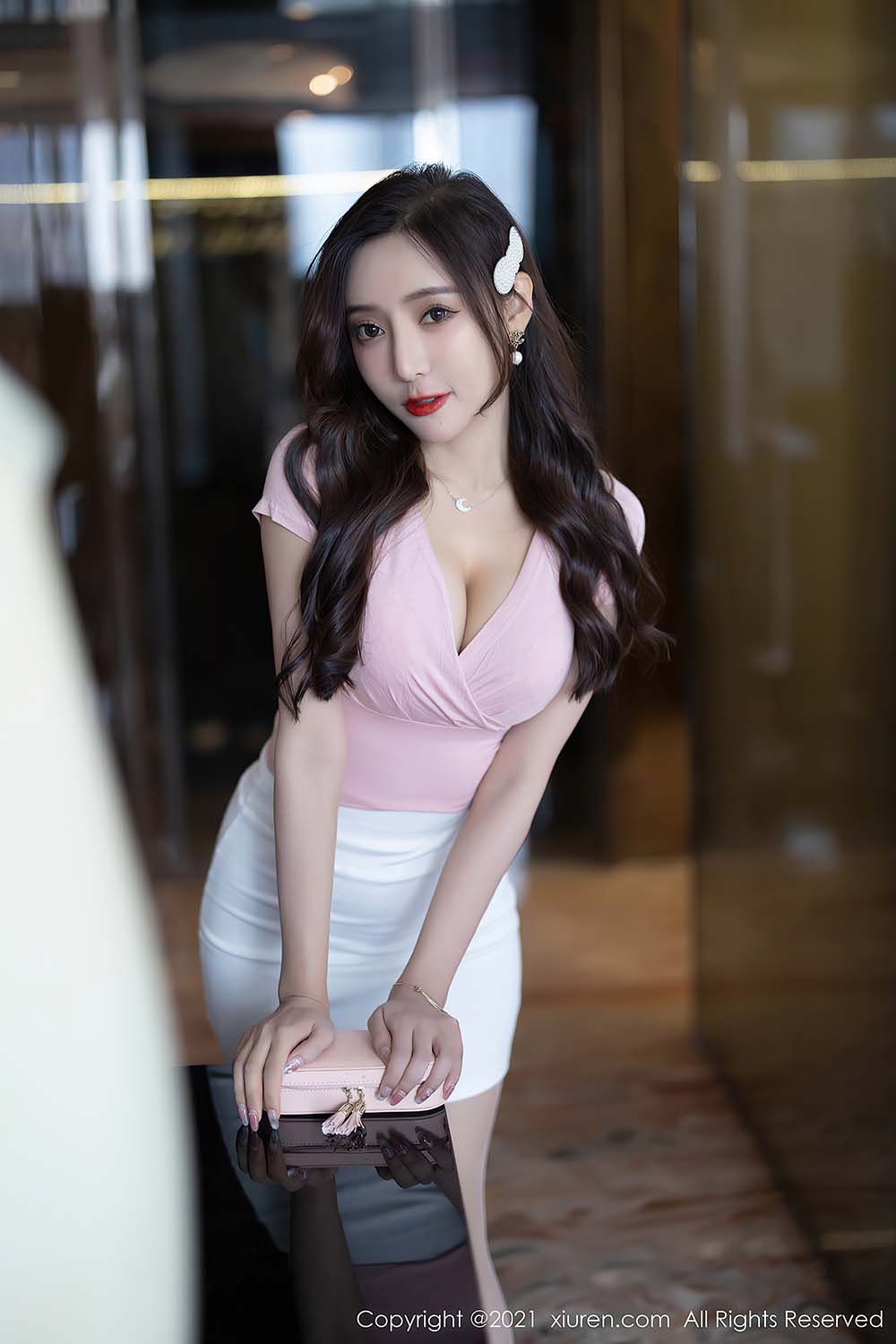 [Xiuren秀人网]2021.11.05 NO.4173 极致朦胧丝袜 王馨瑶yanni 预览图 - 3