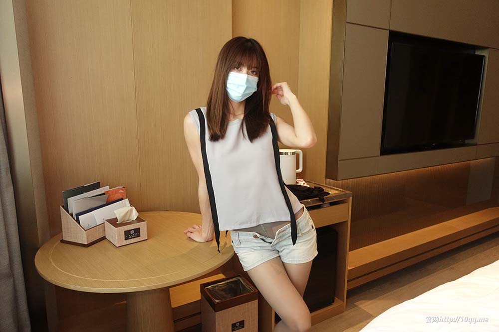 [ROSI口罩系列]2022.01.09 NO.2037 预览图 - 2