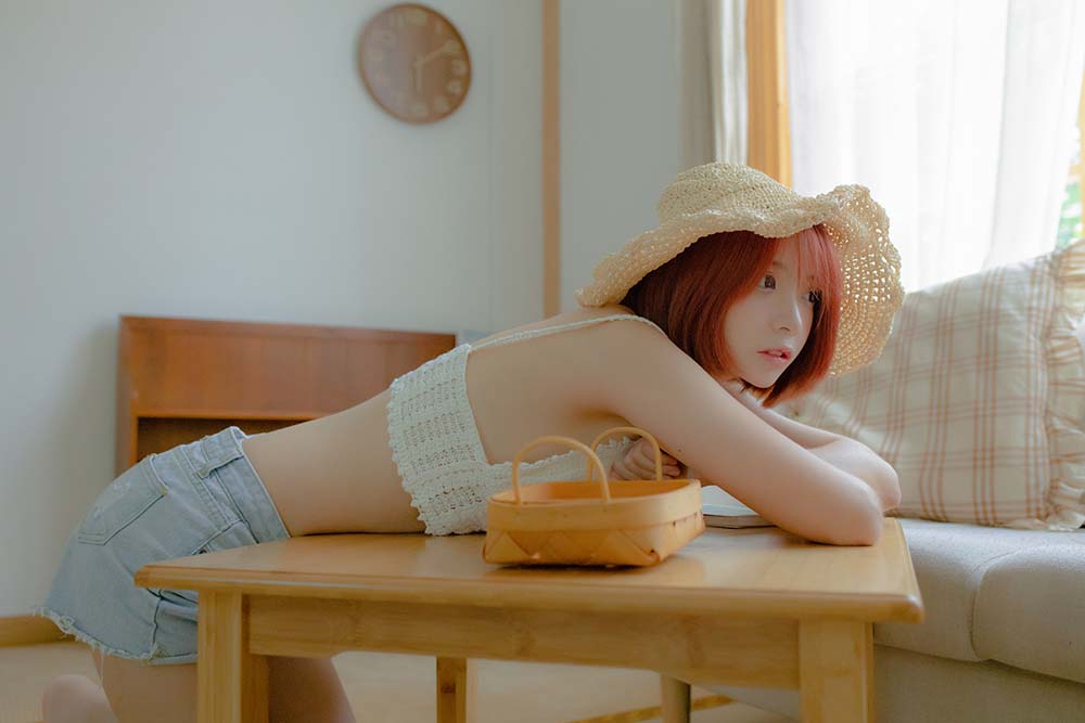 疯猫ss – 草帽女孩 预览图 - 2