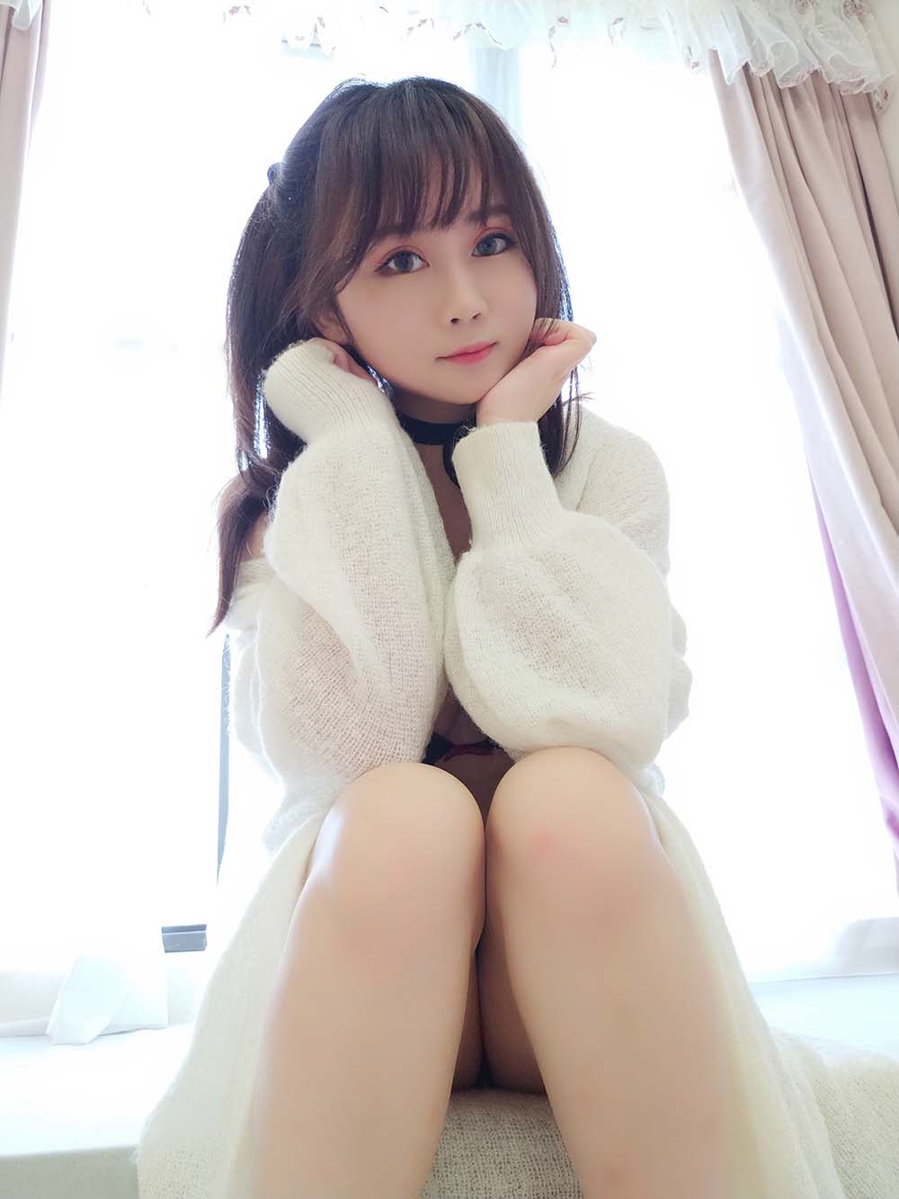 蜜桃少女是依酱呀 – 黑色情趣内衣 预览图 - 2