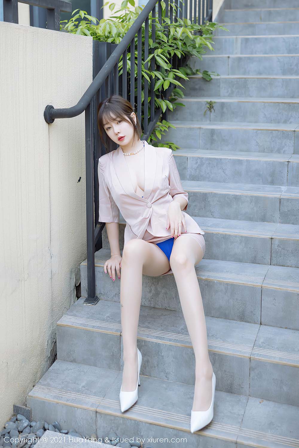 [HuaYang花漾show]2021.12.27 VOL.476 原色丝袜 王雨纯 预览图 - 4