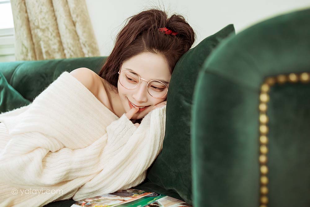 [YALAYI雅拉伊]2022.02.22 NO.900 女友来探班 诗咏 预览图 - 2